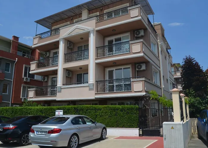 Divela 3 Apartments