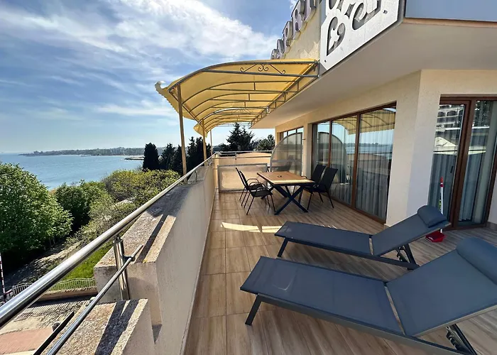 Hotel Capri