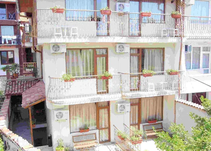 Kirios Hotel